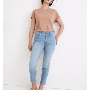 Madewell The Mid-Rise Perfect Vintage Jean in Alderton Wash